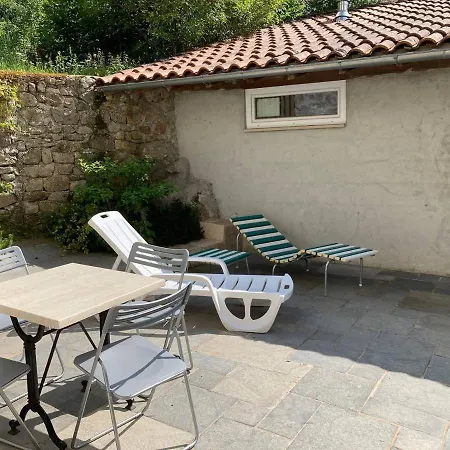 Le Pradou Holiday home Usson-en-Forez